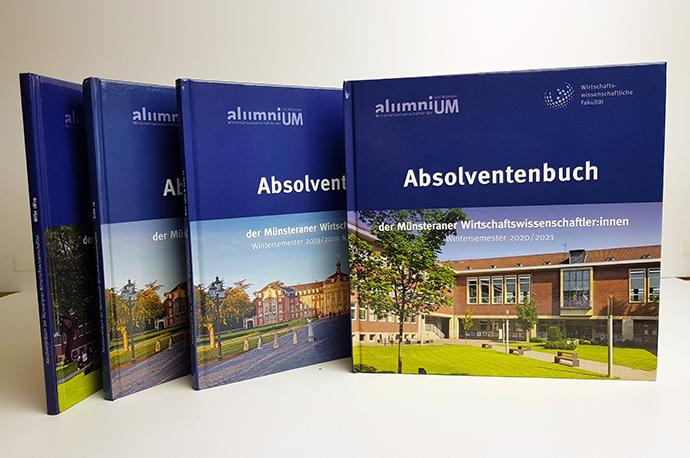 Absolventenbuch, seit 2018/19 im neuen Design